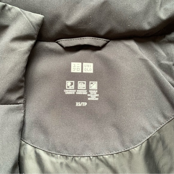 UNIQLO LIGHTWEIGHT PUFFER COAT - Picture 3 of 6